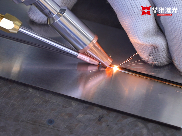 Entendendo a alimentação de fios em soldagem a laser