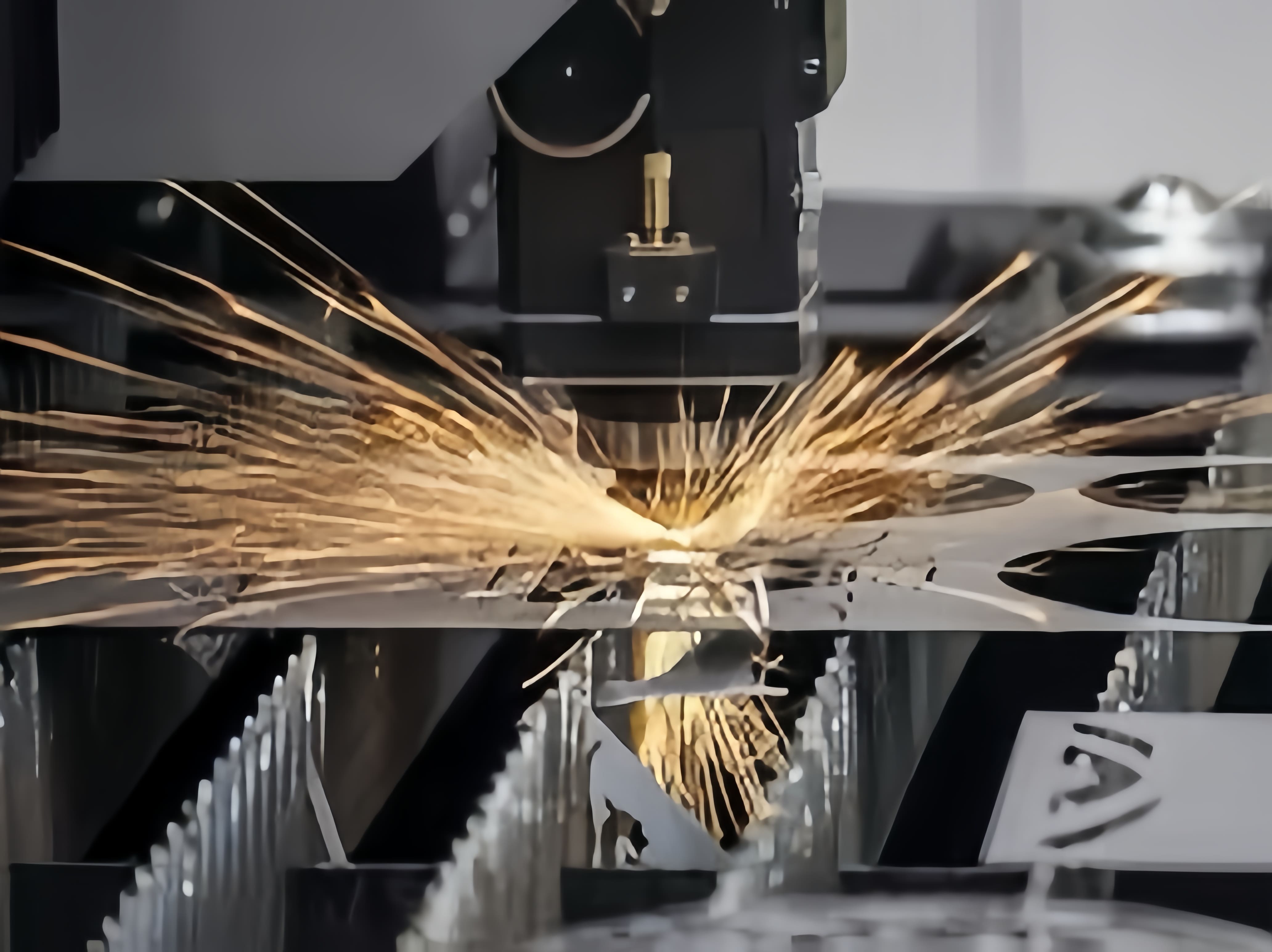 Impacto da pressão do gás na qualidade da superfície de corte a laser